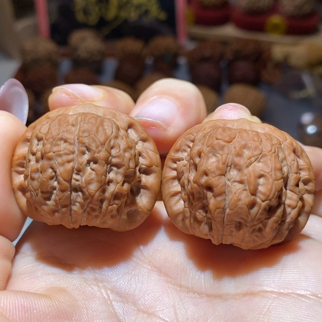 文玩核桃把件36 尺全品血麒麟