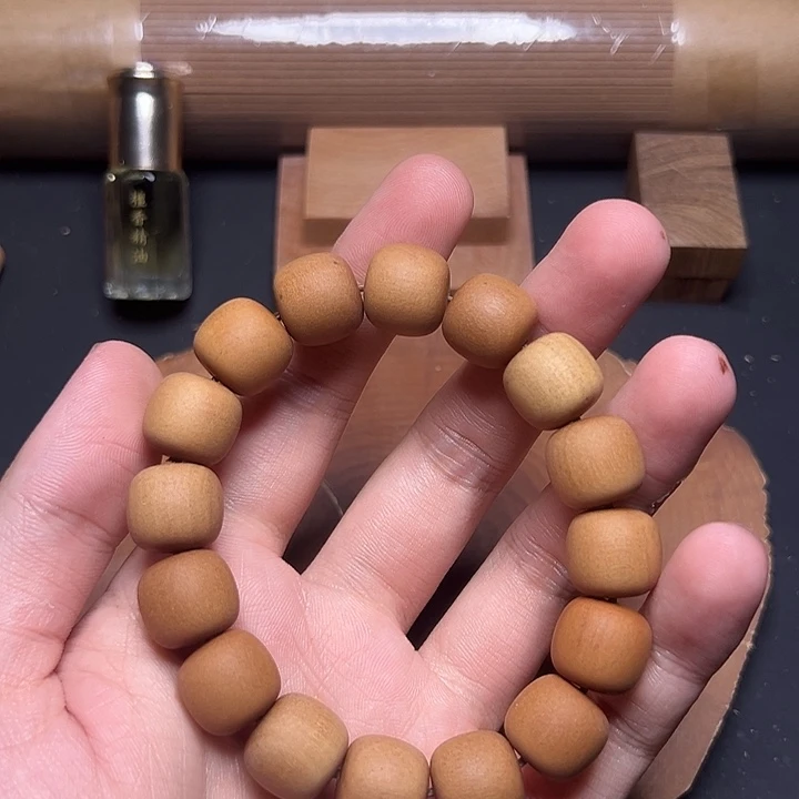 檀香木1314老型珠顺纹沉水级