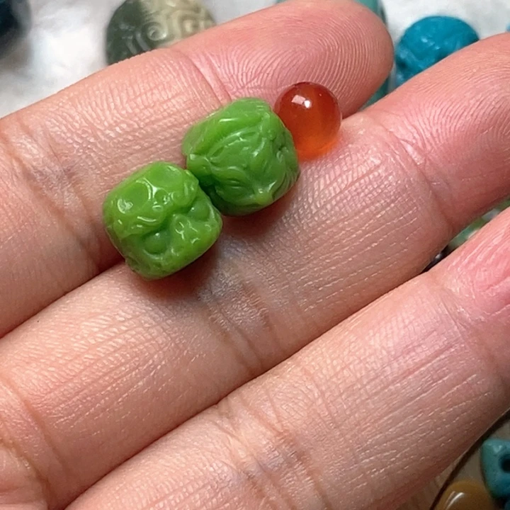 南红玛瑙未镶嵌颈饰