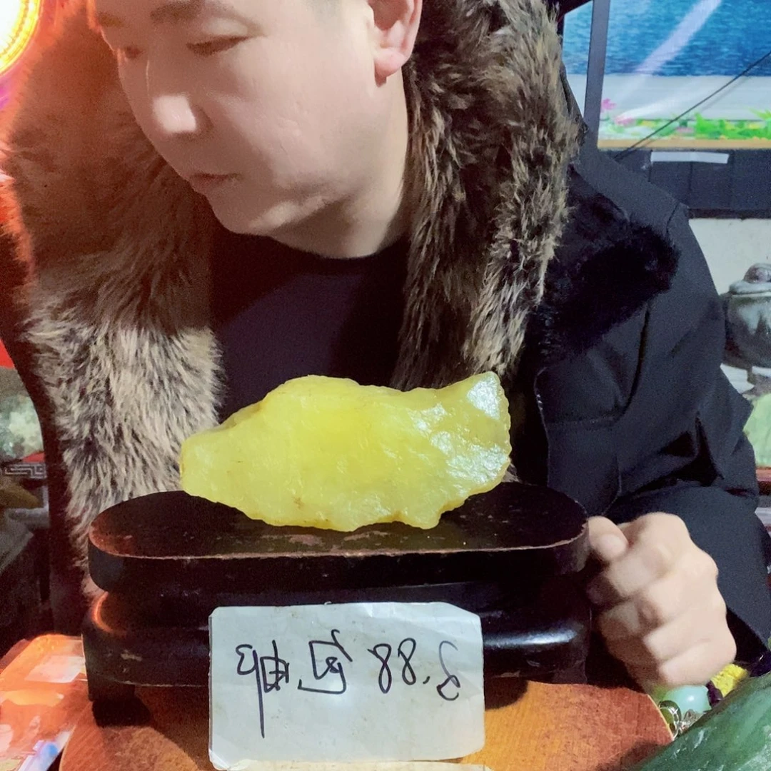 蛇纹石玉未镶嵌珠宝半成品