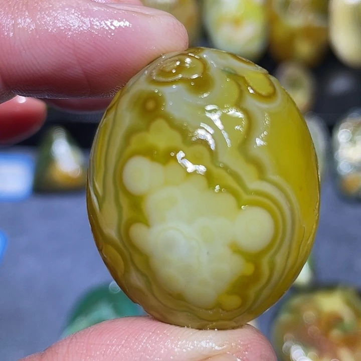 玛瑙/玉髓未镶嵌珠宝奇石