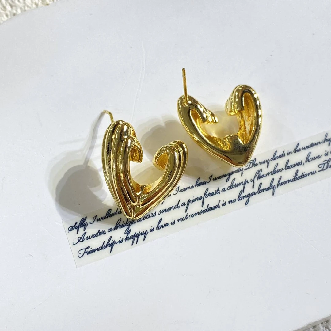 铜合金耳饰 爱心百搭耳饰 D6