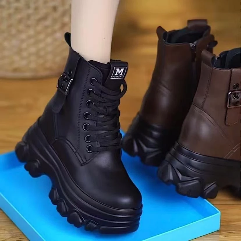 2025新款小个子cos增高女鞋显腿细厚底马丁靴英伦风短靴时尚棉靴