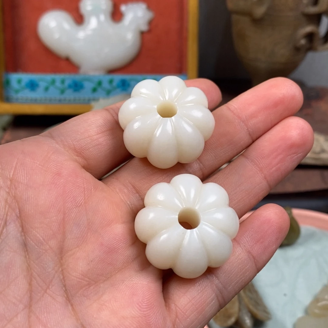 千****非常精美的脖挂件