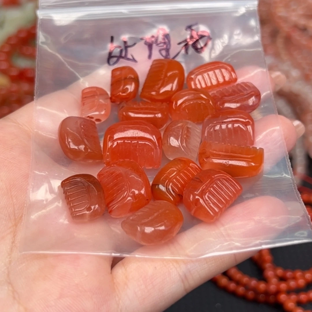 莎***莎南红玛瑙未镶嵌吊坠(不含链)