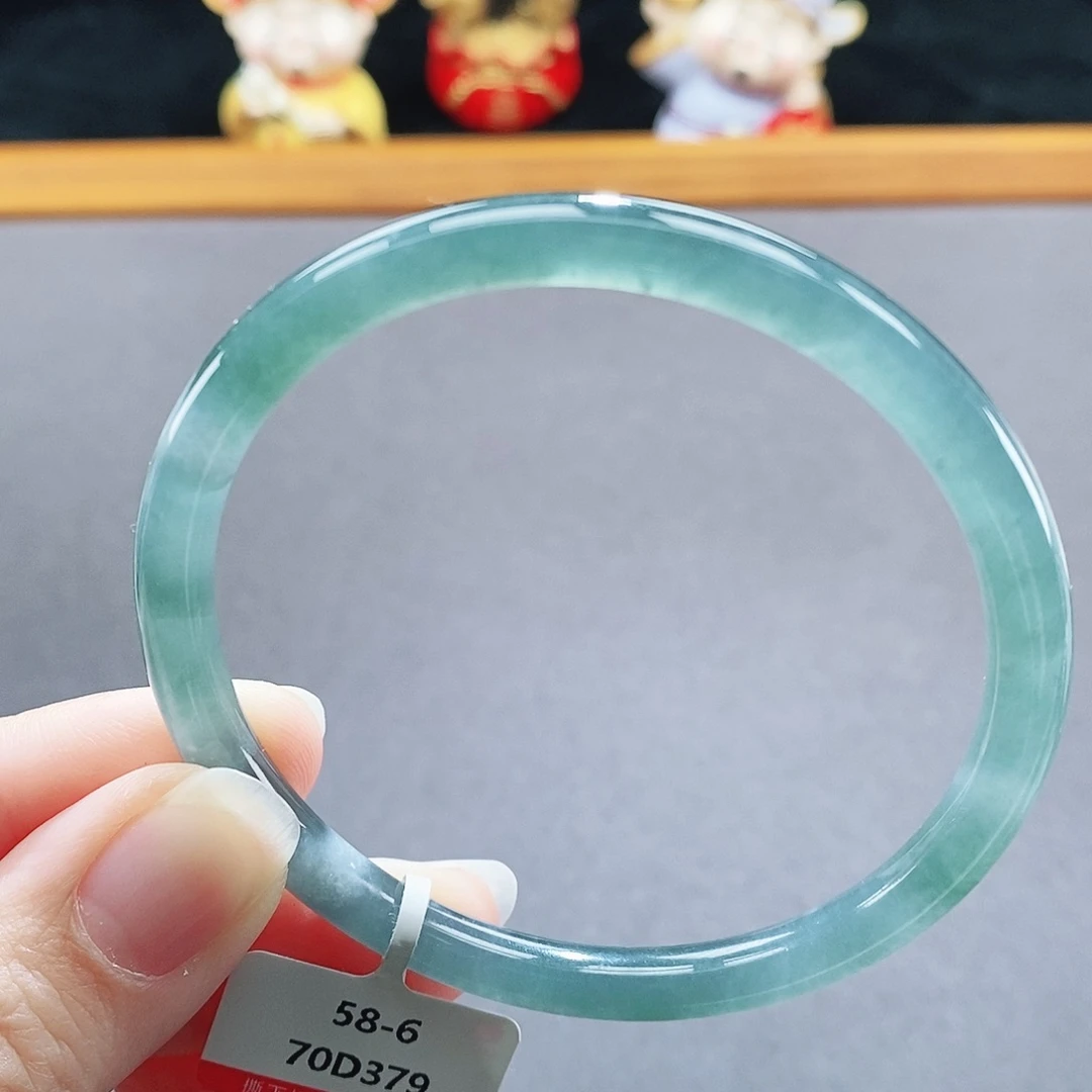 翡翠未镶嵌手镯52