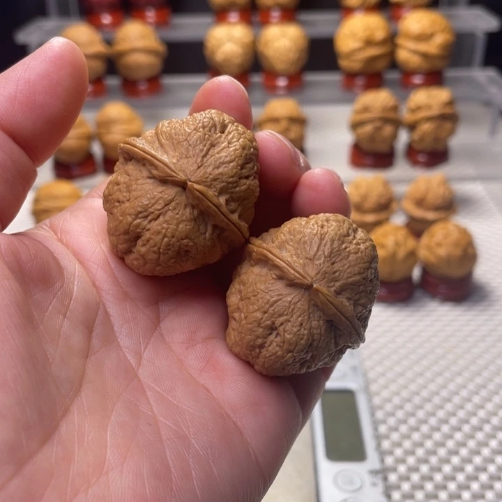 文玩核桃把件35呱呱来财