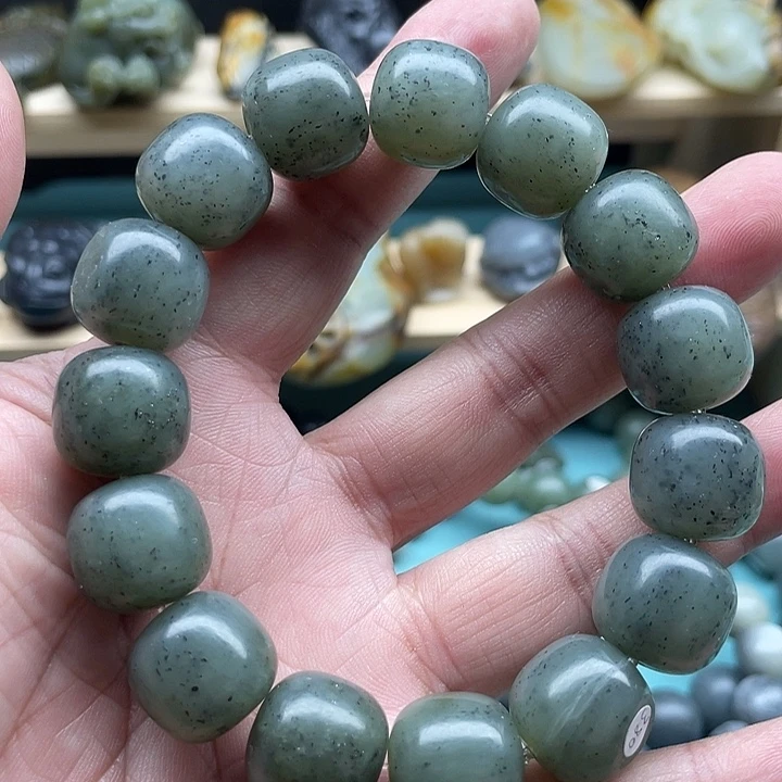 和田玉（子料）未镶嵌颈饰