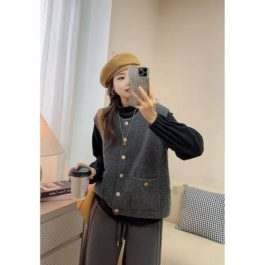 【小李微微胖】小香贝壳扣圆领气质韩版针织马甲女宽松温柔显瘦叠穿