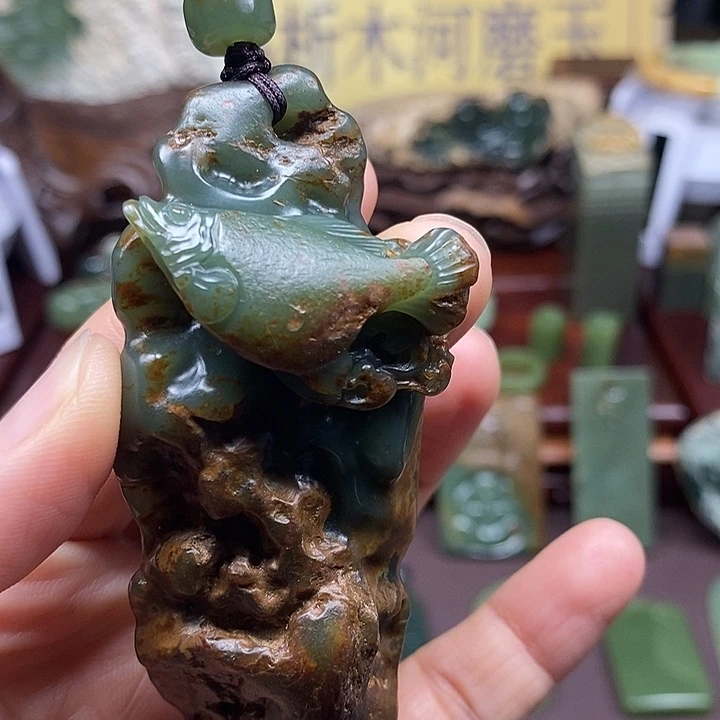 岫岩河磨玉（透闪石质玉）析木未镶嵌好*静