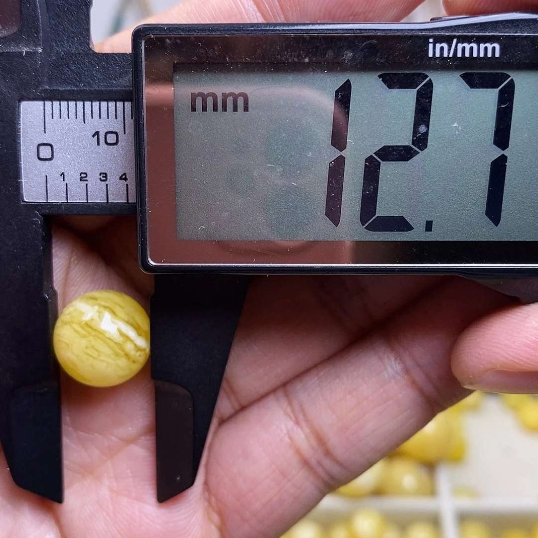裸石琥珀未镶嵌蜜蜡圆珠