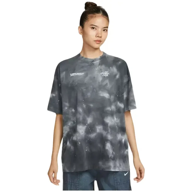 NIKE/耐克官方女子时尚百搭潮流舒适经典印花短袖II0462010