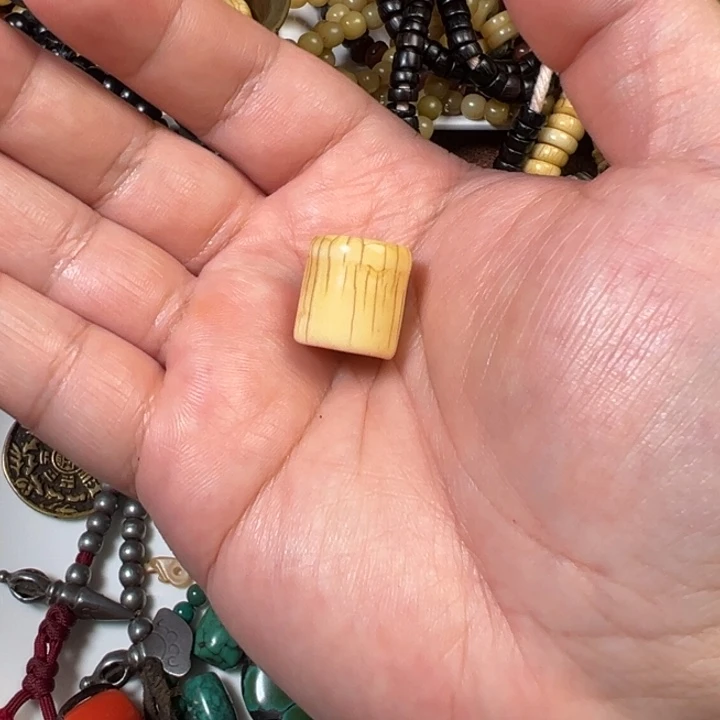 藏传八宿高级白珠子