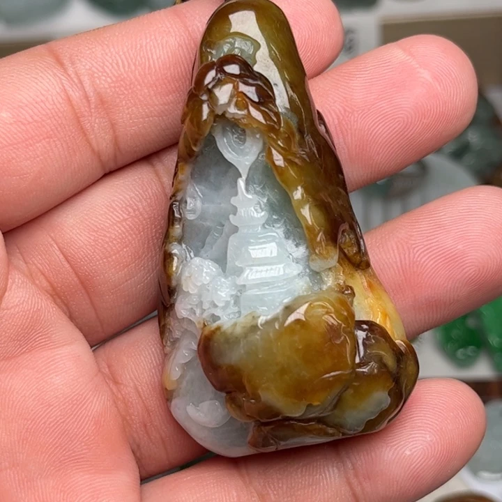 翡翠未镶嵌颈饰山水手把件