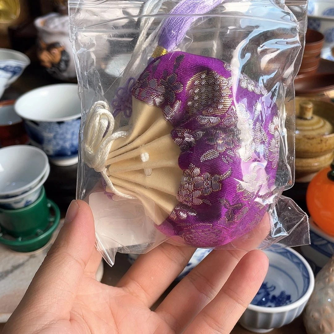 ****平瓷片香包不错的好闻的