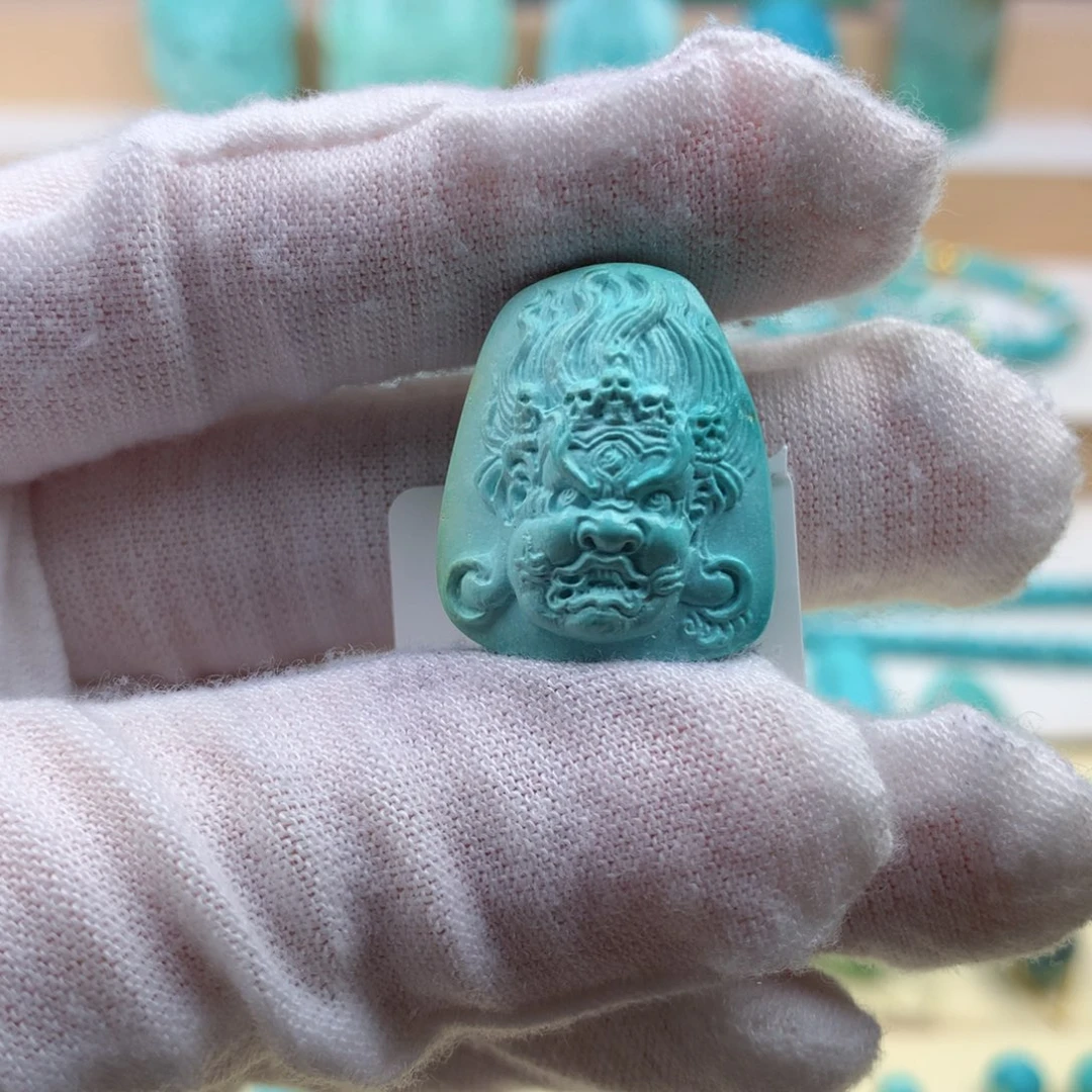 绿松石未镶嵌珠宝奇石高瓷绿大黑天19.2*22.7mm