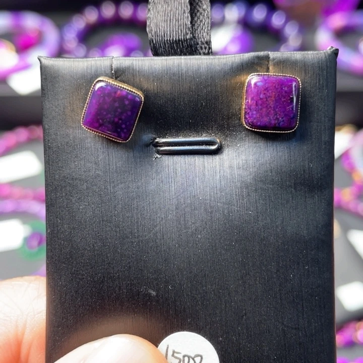 苏纪石（舒俱来）18K金镶嵌耳钉