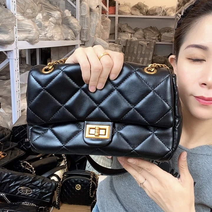 蚕丝小牛剖层皮革PU