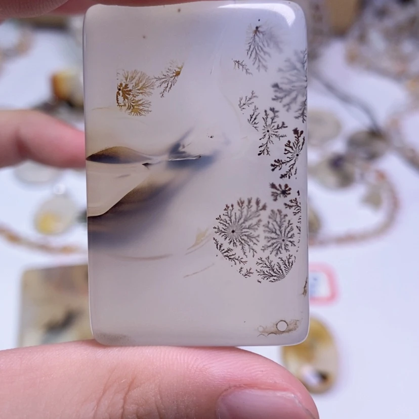 【闪购商品】玛瑙/玉髓颈饰合金