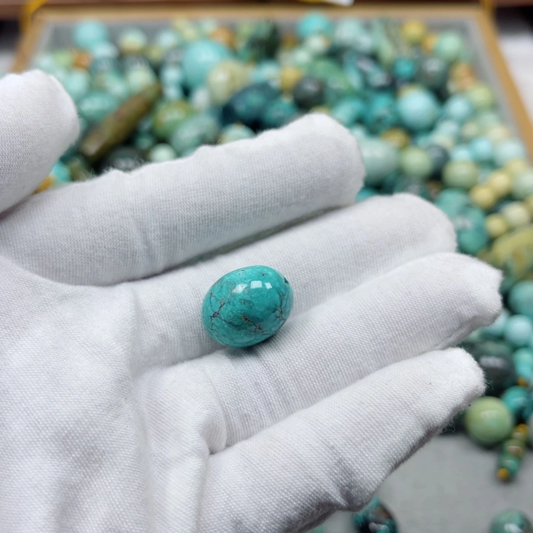 绿松石未镶嵌挂件