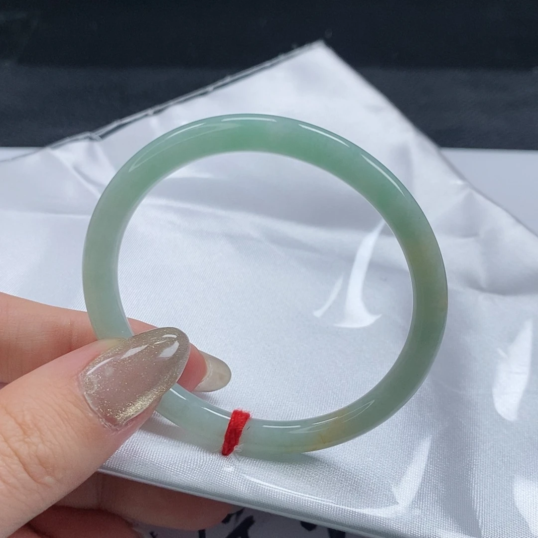 【闪购商品】翡翠手镯（贵妃镯）未镶嵌453号