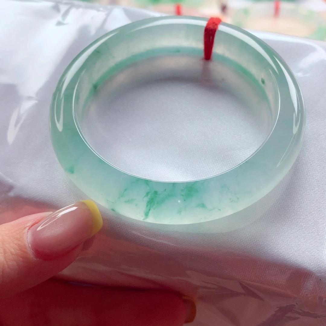 翡翠未镶嵌手镯51.8 高冰透亮冰飘 灵