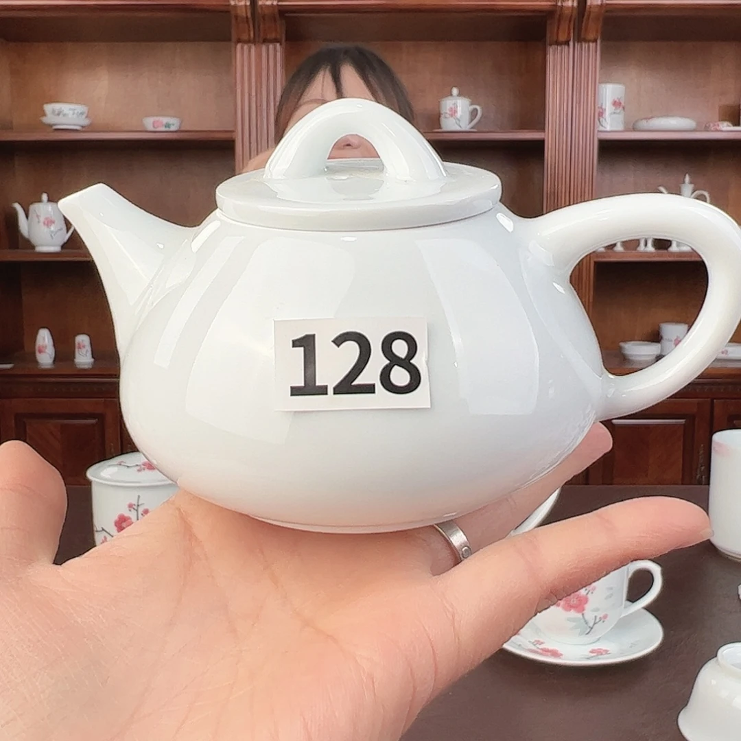 瓷柴窑 素胎石瓢壶，微瑕