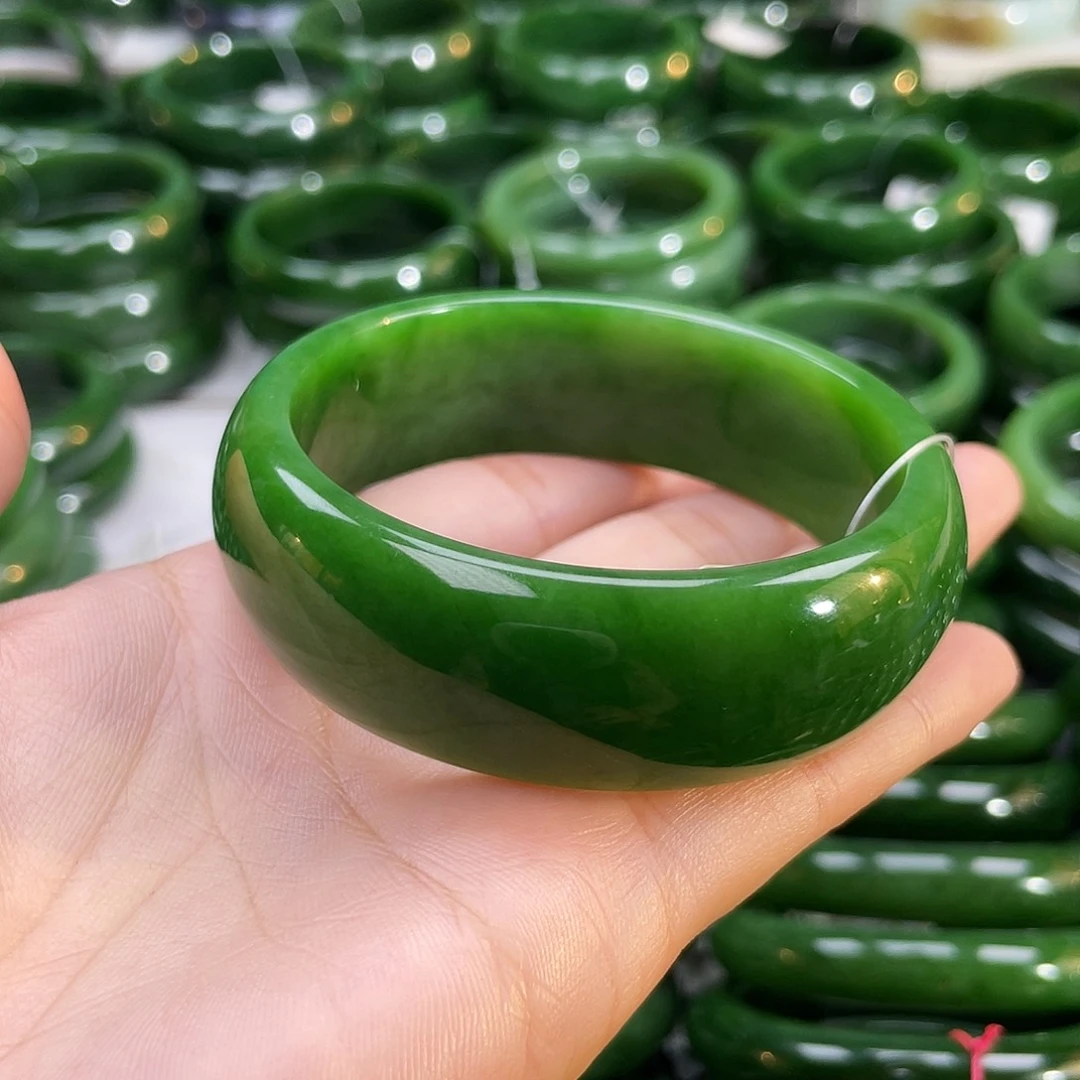 未镶嵌手镯和田玉（碧玉）