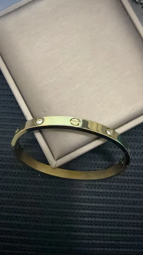 小众设计百搭手镯Ht91302
