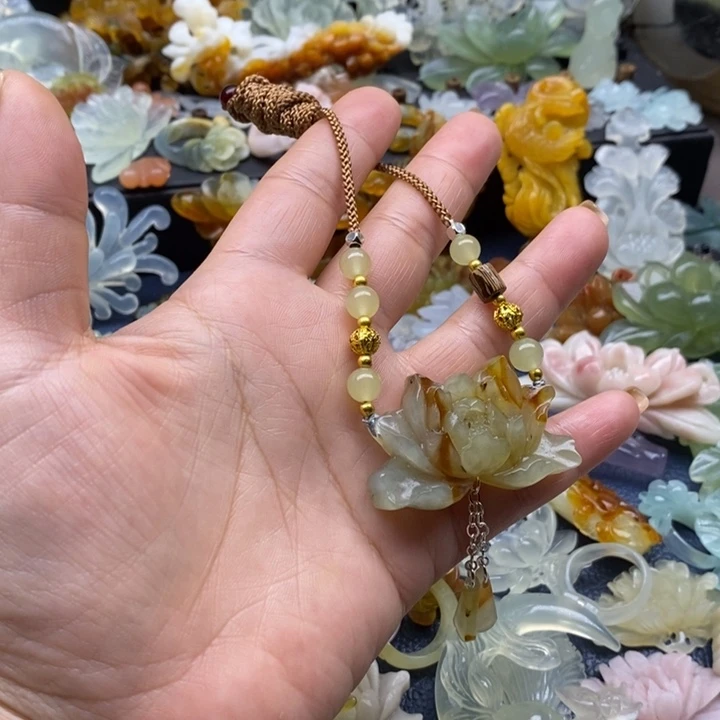 蛇纹石玉合金颈饰