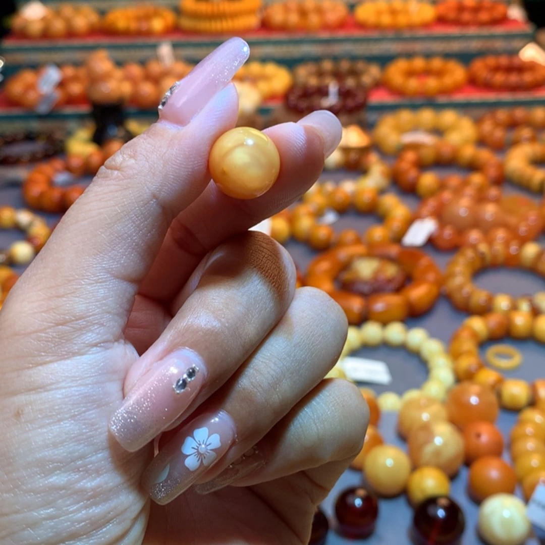 【闪购商品】未镶嵌吊坠(不含链)蜜蜡阿*哥蜜蜡吊坠