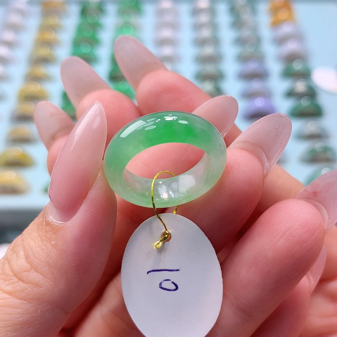 未镶嵌戒指翡翠路*噜10圈