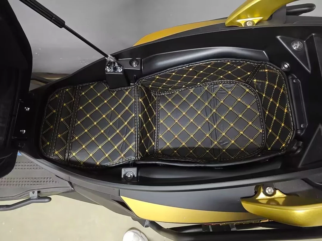 适用光阳S250 s350 ct250座桶垫隔热减震防止刮蹭座桶垫内衬垫