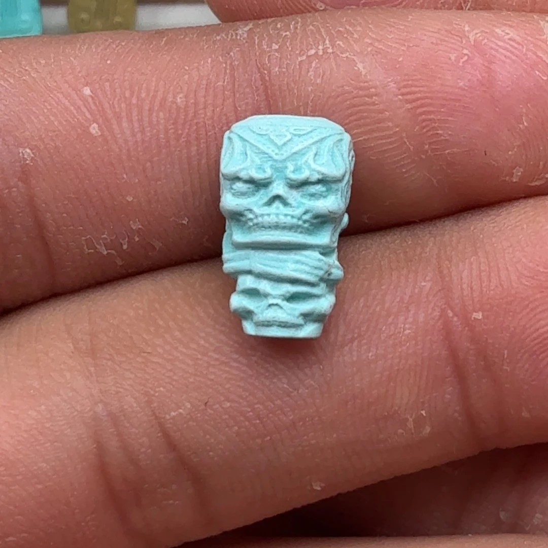 绿松石未镶嵌珠宝奇石