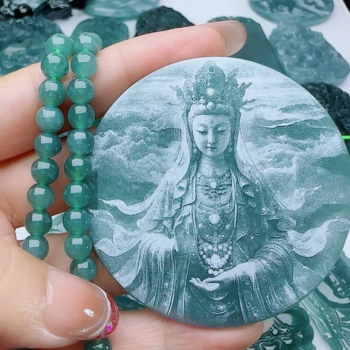 翡翠未镶嵌颈饰多样性发货天然的A货翡翠