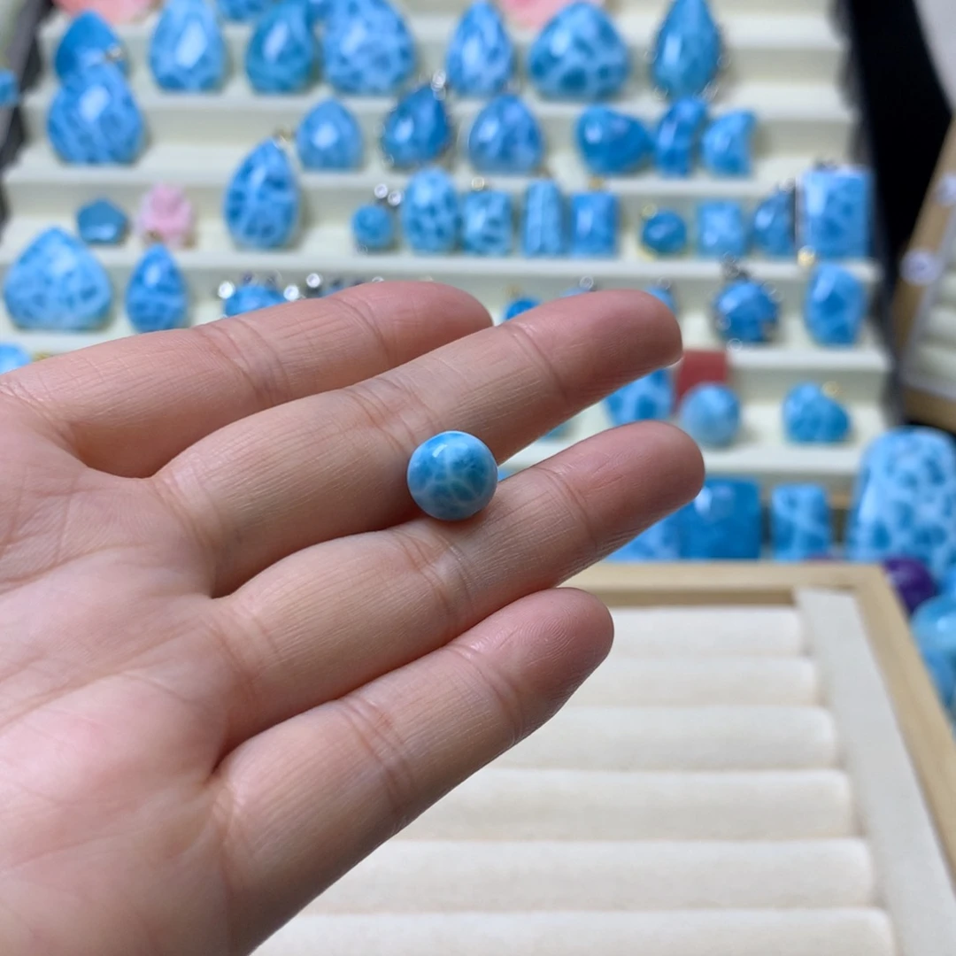 懃***针钠钙石（海纹石）未镶嵌颈饰