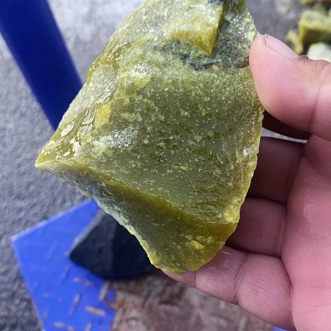 岫玉未镶嵌岫玉原石奇石摆件