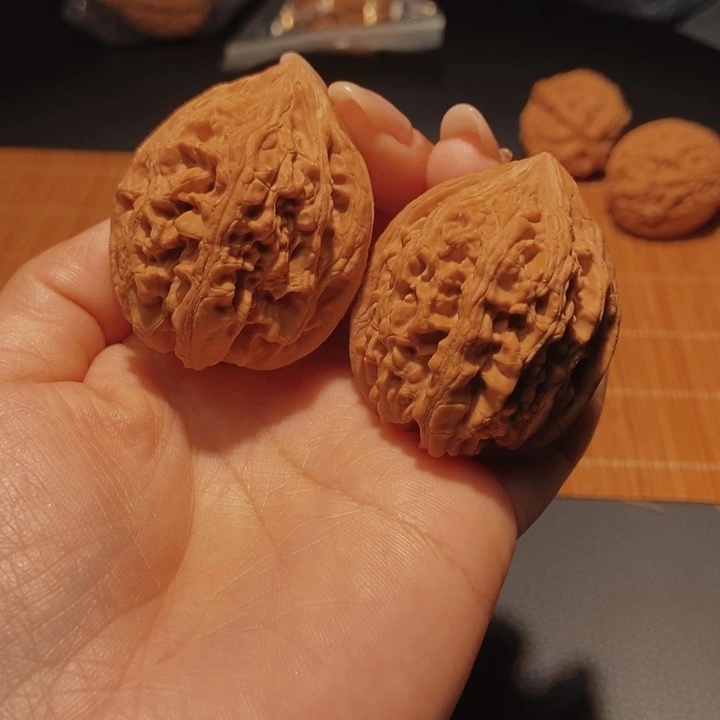 文玩核桃吊坠阳**量