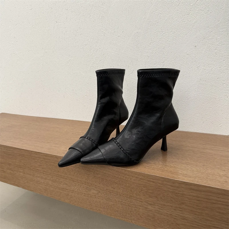 小众设计加绒尖头细跟短靴女2025冬季新款百搭高跟软皮弹力瘦瘦靴