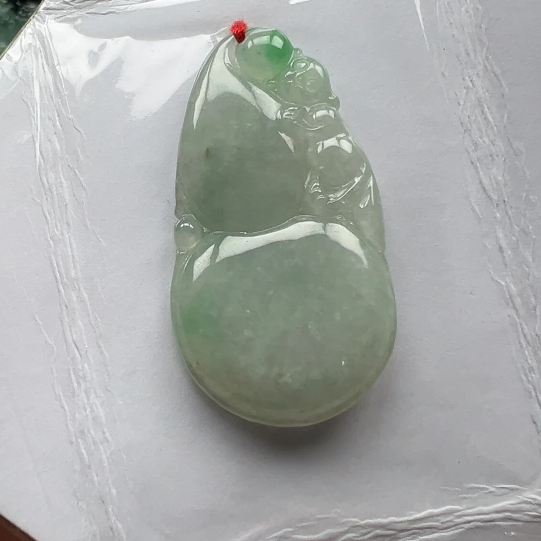 翡翠颈饰未镶嵌葫芦