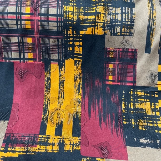 香云纱花萝透孔提花马克红 服装面料2米