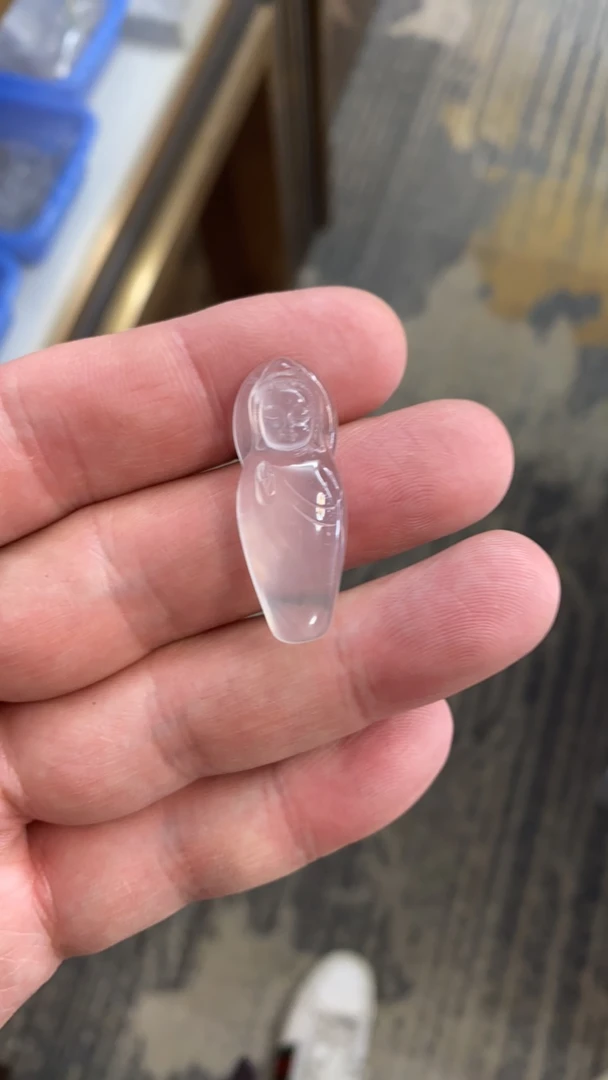 俄料石英质玉宝宝佛