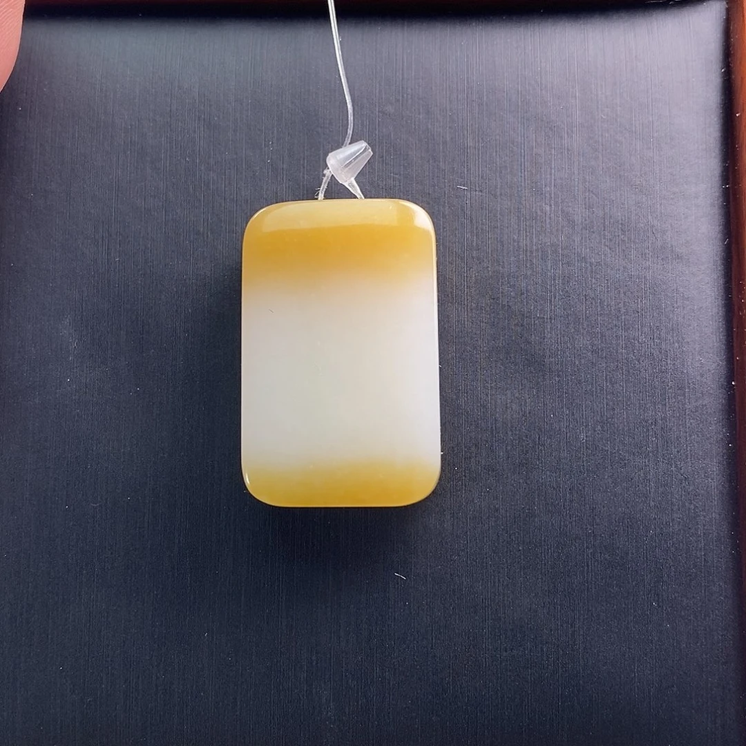 和田玉（糖玉）未镶嵌颈饰