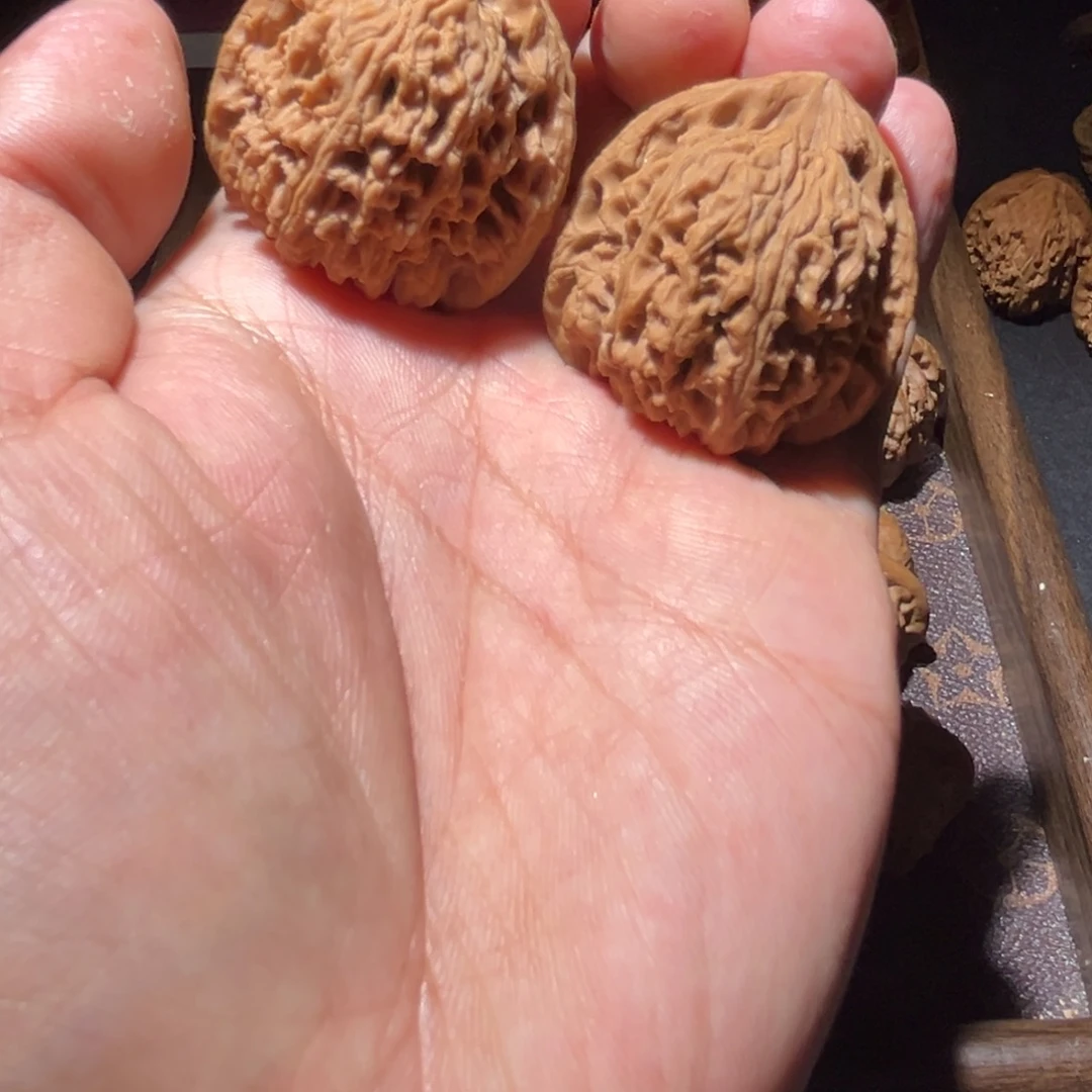 瑞麟文玩核桃南疆石36.37.38