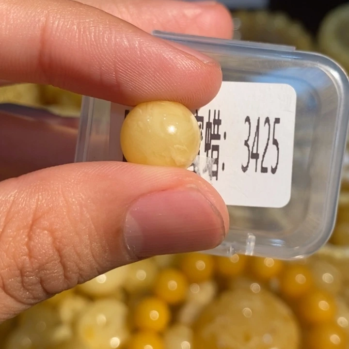 琥珀未镶嵌珠宝奇石3425