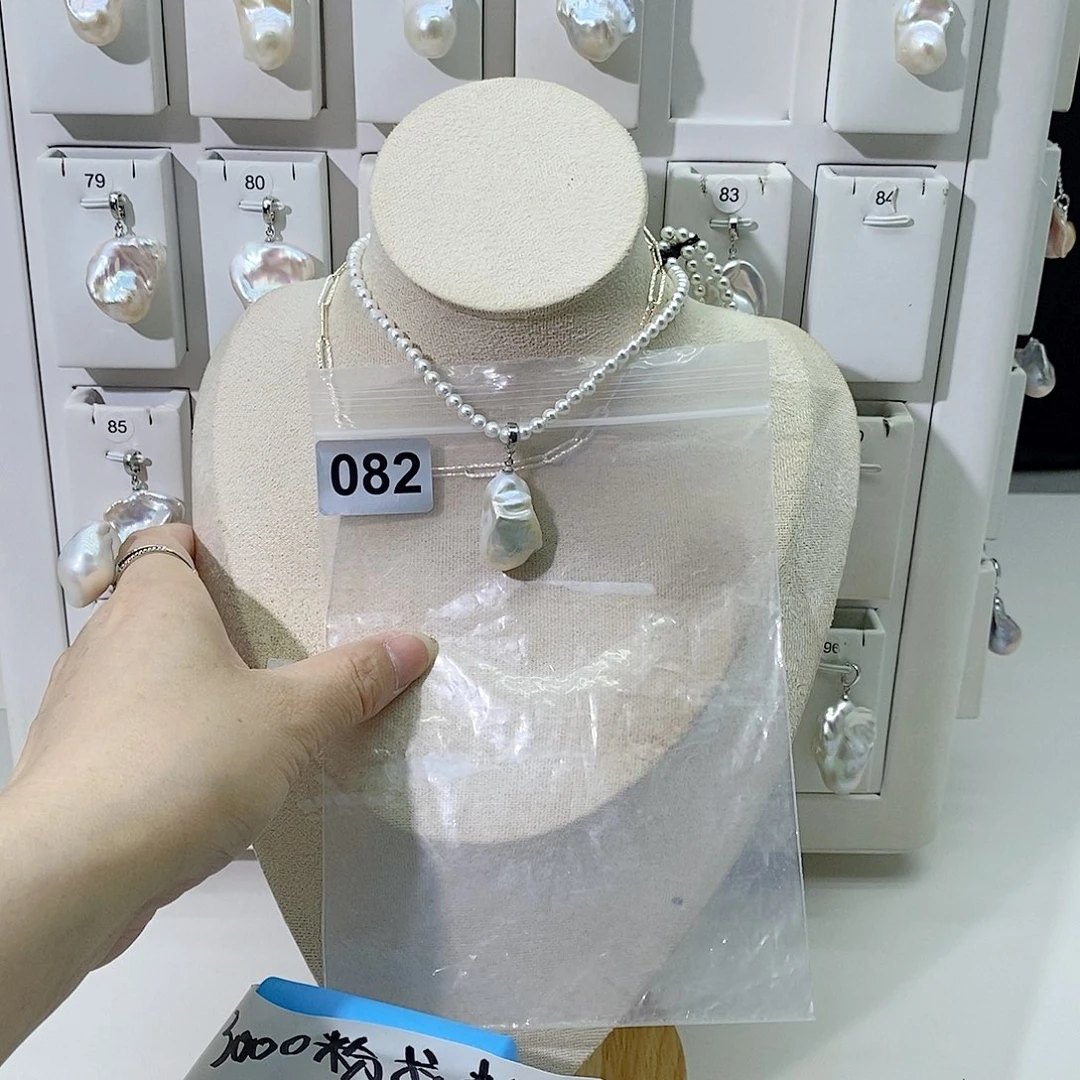 淡水珍珠合金颈饰