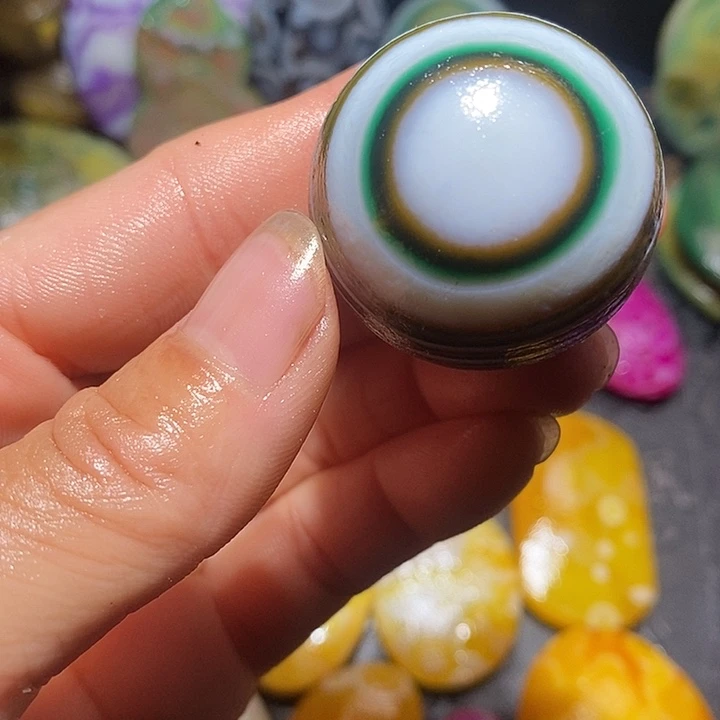 玛瑙/玉髓颈饰未镶嵌霸***花