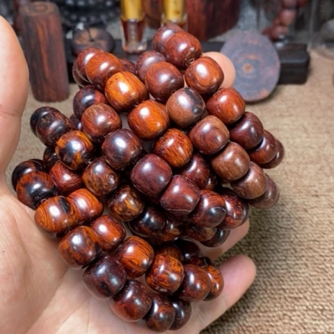 木A90海南红降花梨公1.4老型瑕疵珠发其一