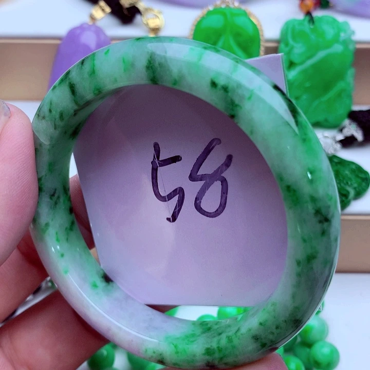 翡翠未镶嵌手镯．．．．