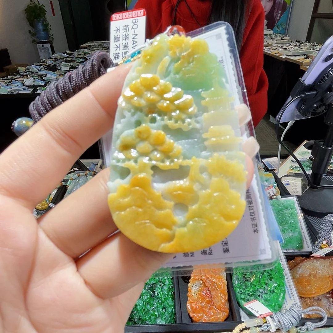 颈饰未镶嵌翡翠一